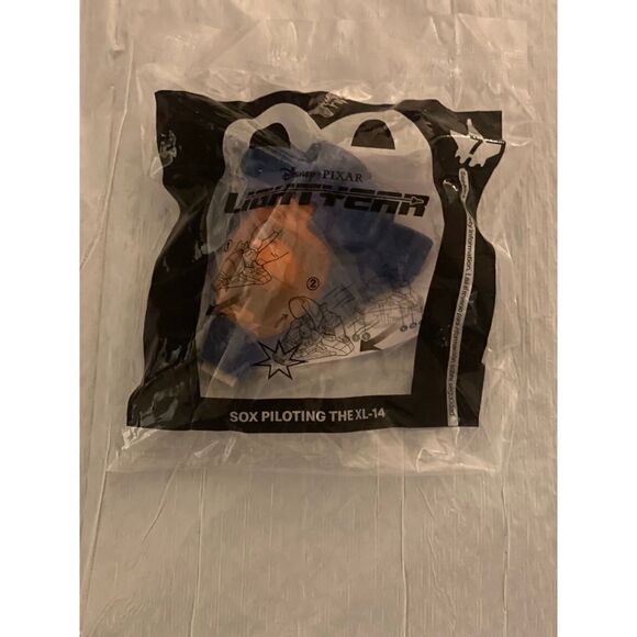 McDonald’s Disney Pixar 2022 Happy Meal Toy Lightyear #7 SOX Piloting the XL-14 - Picture 3 of 3